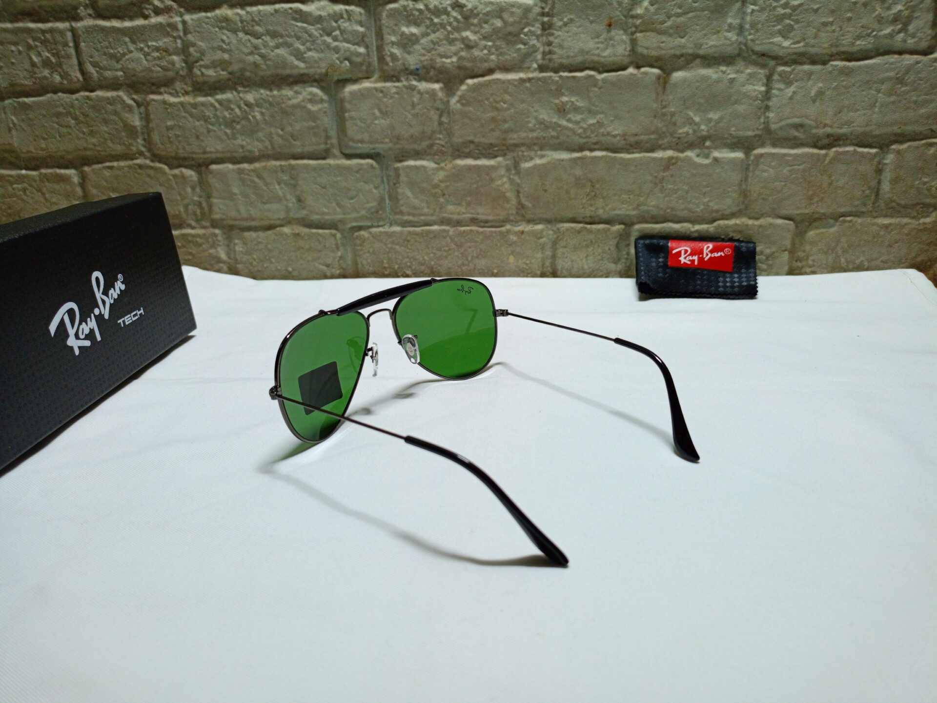 Rayban aviator sunglasses new - Image 4