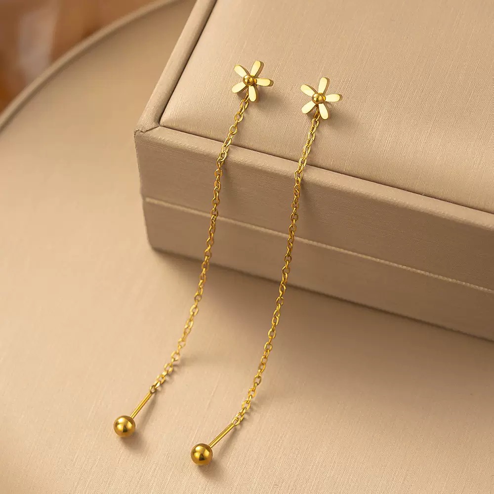 Sui suta earrings flower