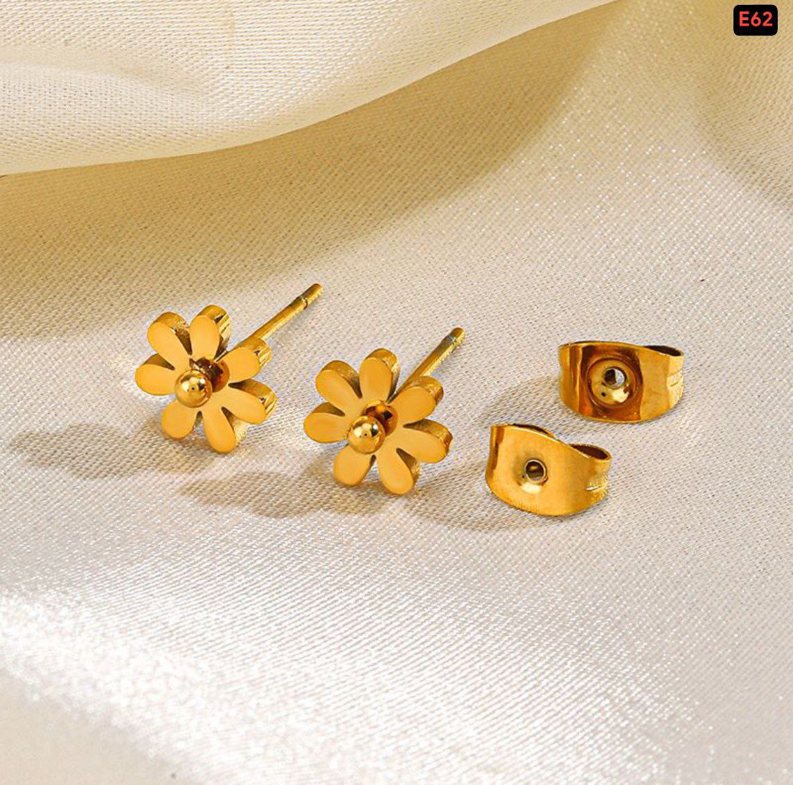 1 Flower simple Mini Earrings Er01 - Image 4