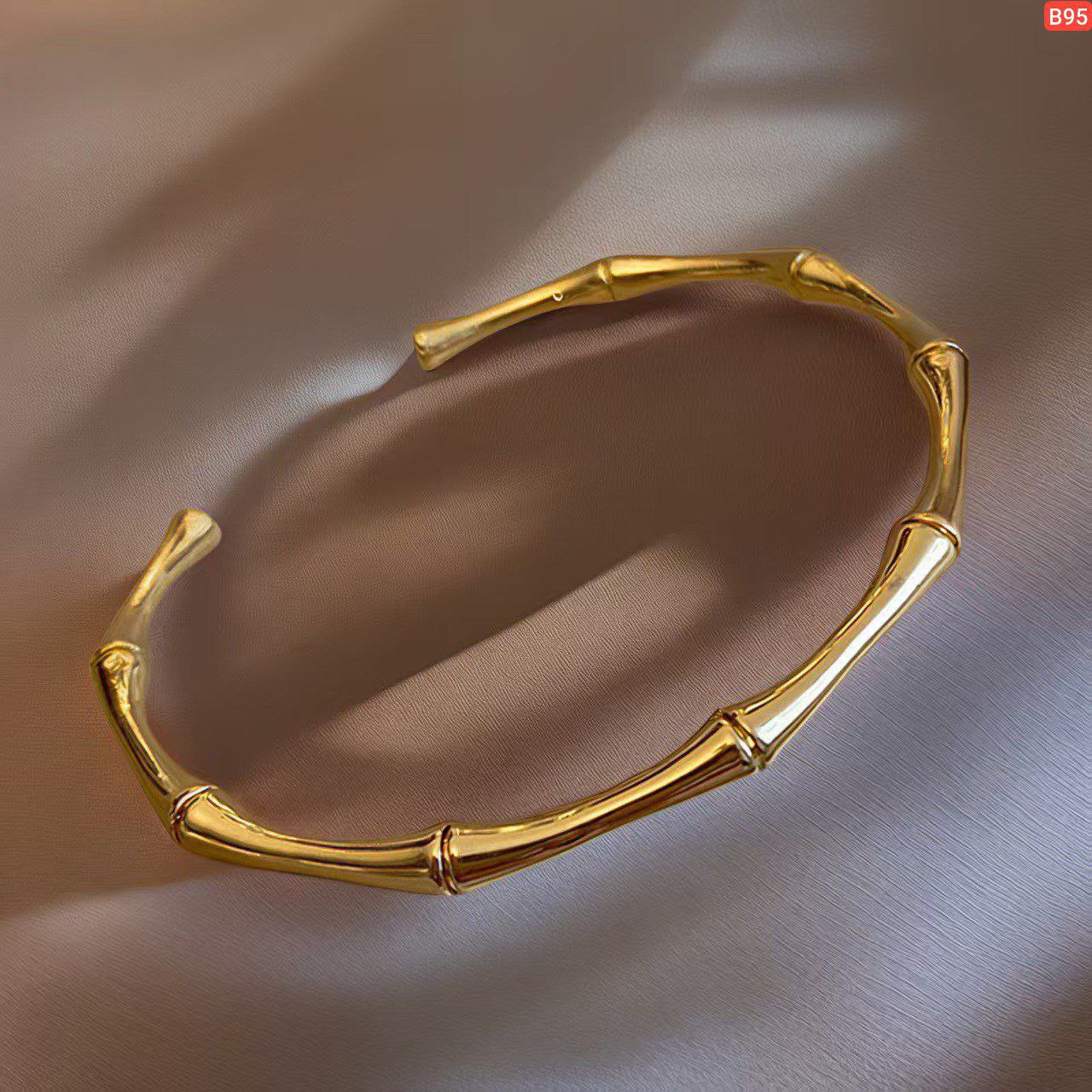 Open Bamboo 22K Gold Bracelet B95
