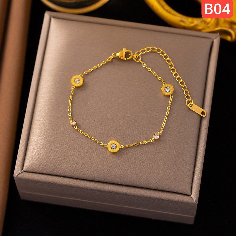 Roman Three Diamond Bracelet B04 - Image 4