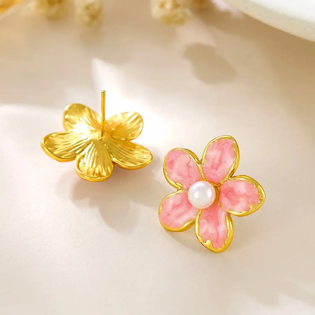 4 Leaf Blush Pink Flower Backpin Shining 22karet Gold Plated Earring - Image 3