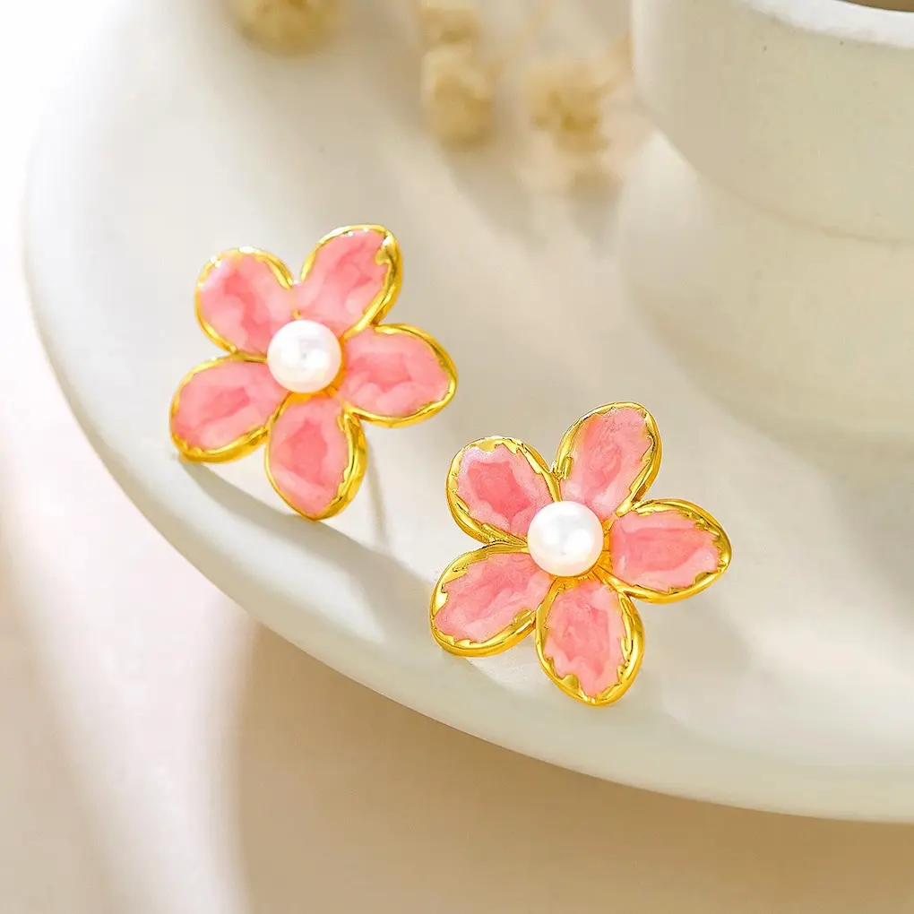 4 Leaf Blush Pink Flower Backpin Shining 22karet Gold Plated Earring - Image 5