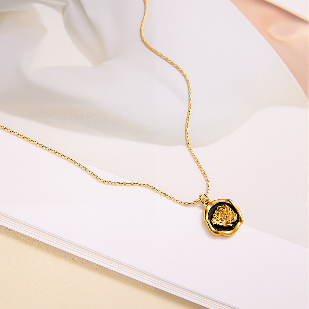 Special Rose Sealed Pendant 22Karet Gold Plated Necklace - Image 3