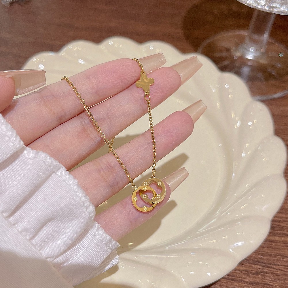 Round Interlock Hanging Pendant 22Karet Gold Plated Necklace - Image 3